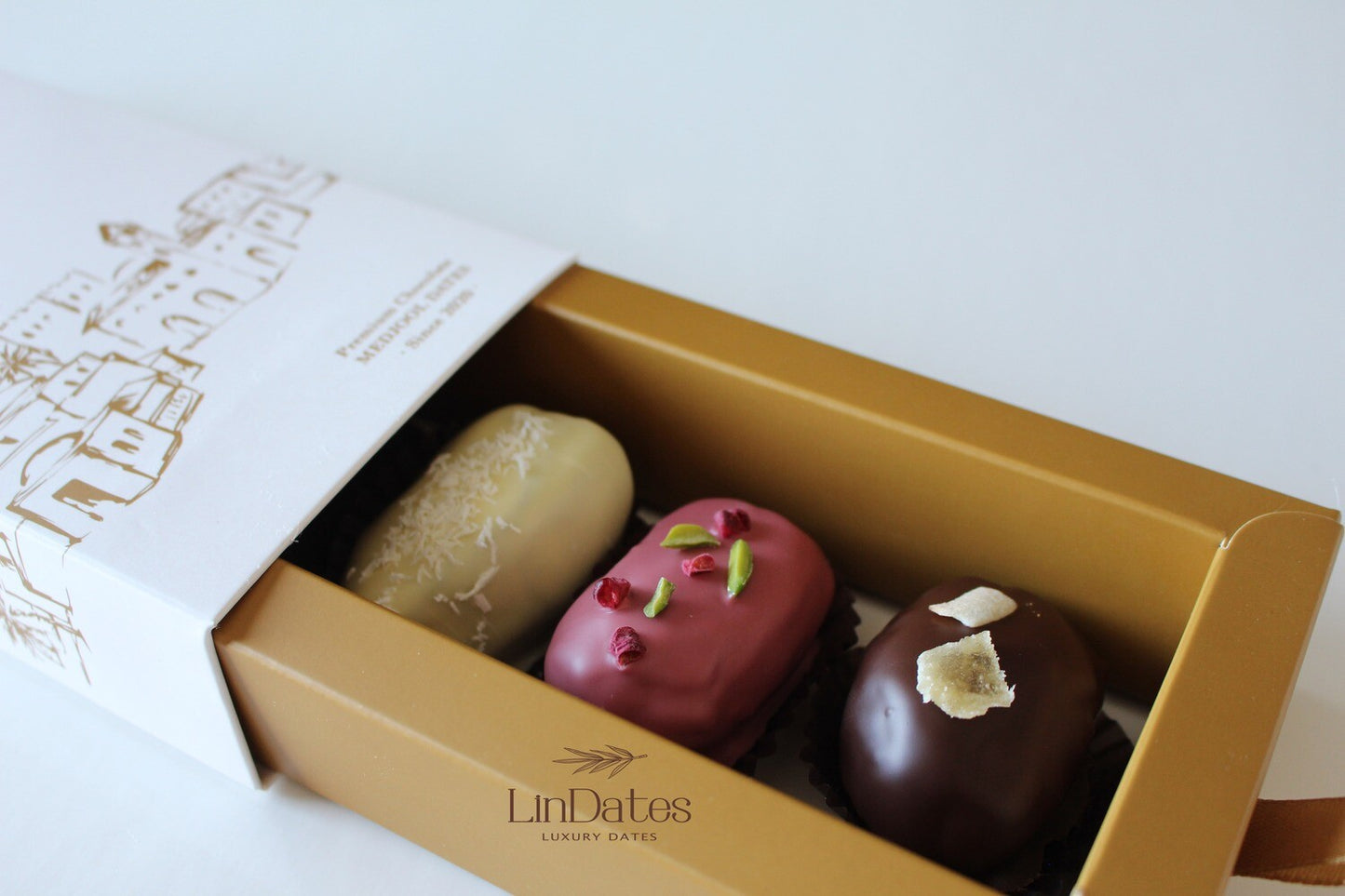 Small Box - 6 dates