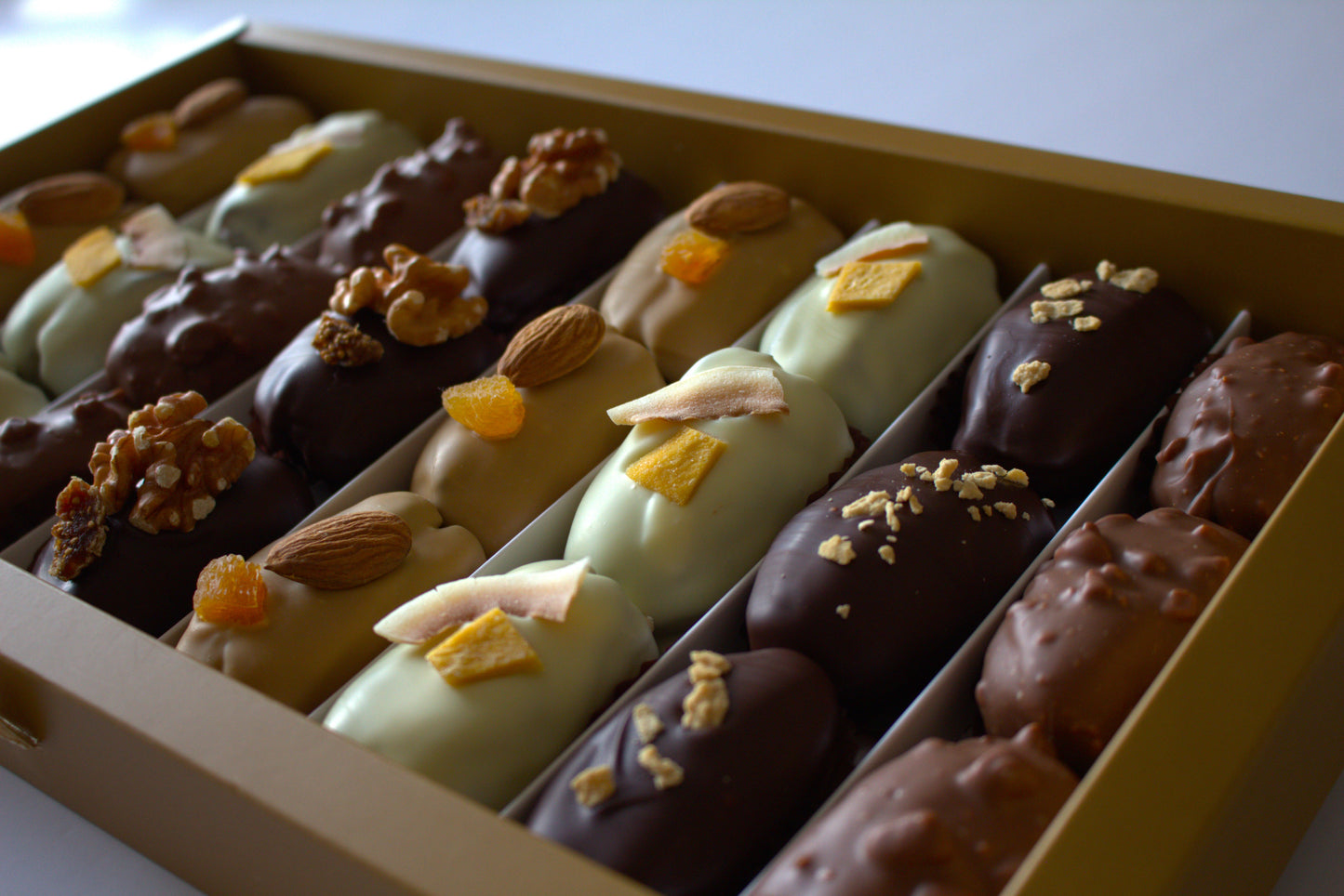 Deluxe Box- 24 Dates